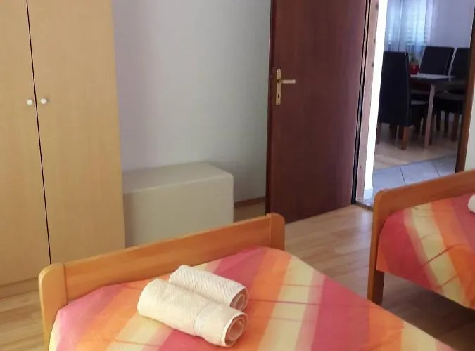 Отель Lucija