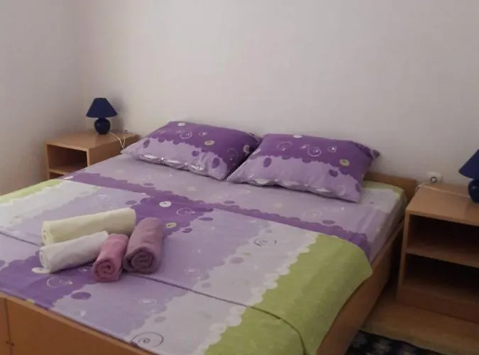 Lucija Отель Вир